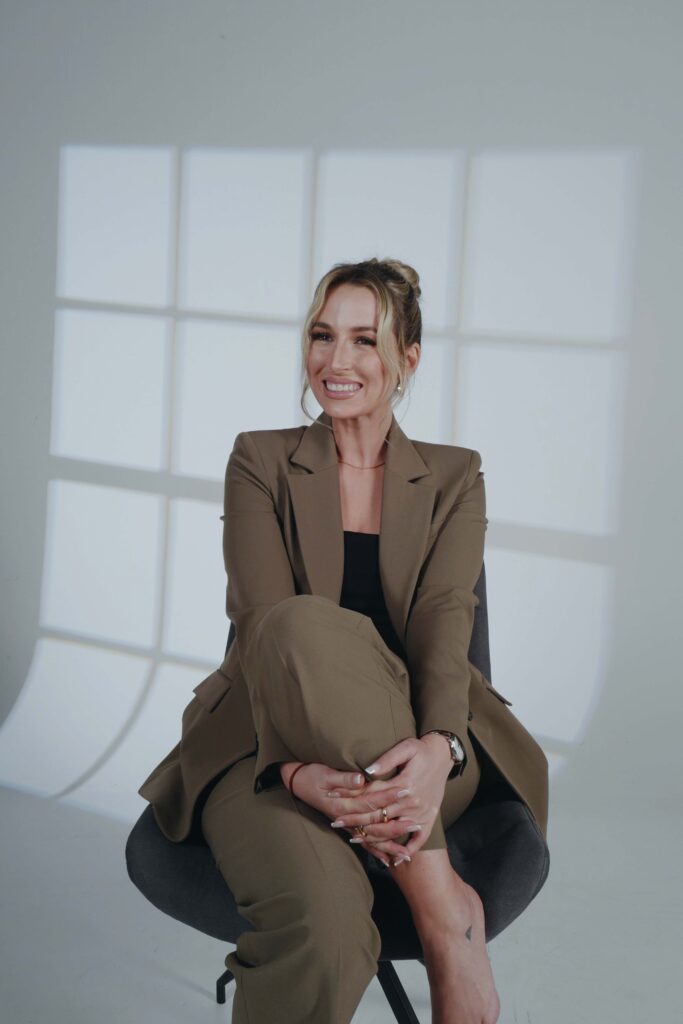 Freie_trauung_lovestories_hochzeit_kartenspiel